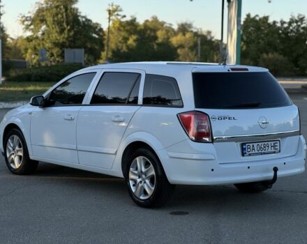 Білий Опель Астра, об'ємом двигуна 1.8 л та пробігом 200 тис. км за 3499 $, фото 4 на Automoto.ua