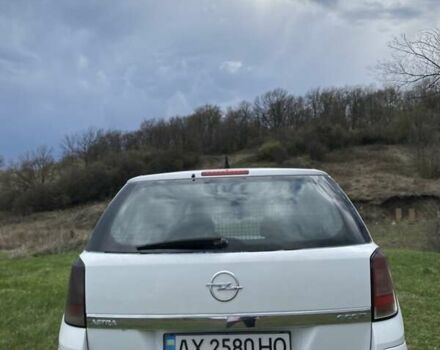 Белый Опель Астра, объемом двигателя 1.7 л и пробегом 318 тыс. км за 5600 $, фото 4 на Automoto.ua