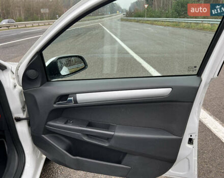 Білий Опель Астра, об'ємом двигуна 1.6 л та пробігом 292 тис. км за 5600 $, фото 10 на Automoto.ua