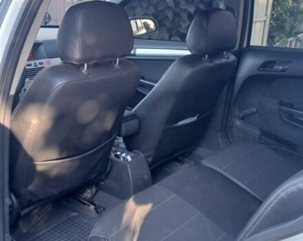 Белый Опель Астра, объемом двигателя 1.7 л и пробегом 283 тыс. км за 4100 $, фото 6 на Automoto.ua