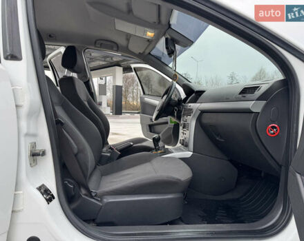 Білий Опель Астра, об'ємом двигуна 1.7 л та пробігом 306 тис. км за 4950 $, фото 10 на Automoto.ua