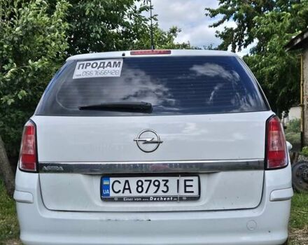 Белый Опель Астра, объемом двигателя 1.4 л и пробегом 212 тыс. км за 4700 $, фото 3 на Automoto.ua