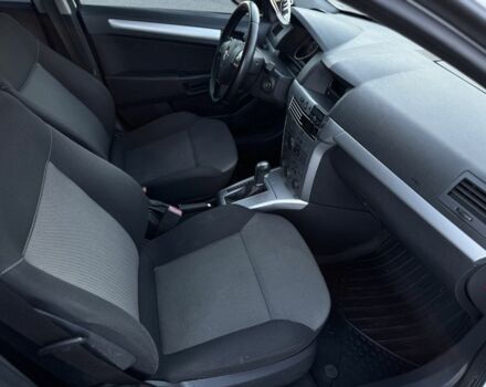 Білий Опель Астра, об'ємом двигуна 1.8 л та пробігом 200 тис. км за 3499 $, фото 9 на Automoto.ua