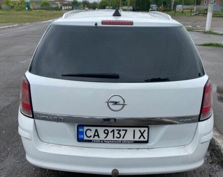 Білий Опель Астра, об'ємом двигуна 1.69 л та пробігом 301 тис. км за 5500 $, фото 3 на Automoto.ua