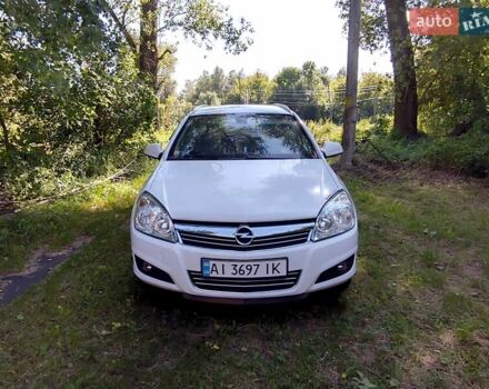 Білий Опель Астра, об'ємом двигуна 1.7 л та пробігом 275 тис. км за 5500 $, фото 2 на Automoto.ua