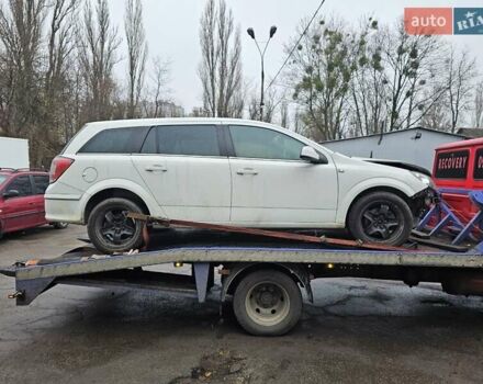 Белый Опель Астра, объемом двигателя 1.69 л и пробегом 170 тыс. км за 2499 $, фото 3 на Automoto.ua