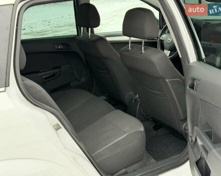 Білий Опель Астра, об'ємом двигуна 1.6 л та пробігом 198 тис. км за 5350 $, фото 12 на Automoto.ua