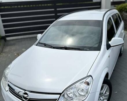 Білий Опель Астра, об'ємом двигуна 1.7 л та пробігом 270 тис. км за 6000 $, фото 2 на Automoto.ua