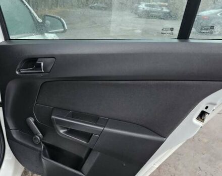 Белый Опель Астра, объемом двигателя 1.69 л и пробегом 170 тыс. км за 2000 $, фото 18 на Automoto.ua