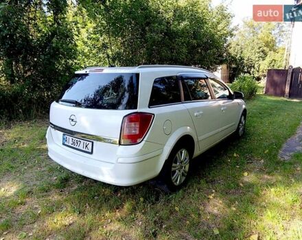Білий Опель Астра, об'ємом двигуна 1.7 л та пробігом 275 тис. км за 5500 $, фото 4 на Automoto.ua