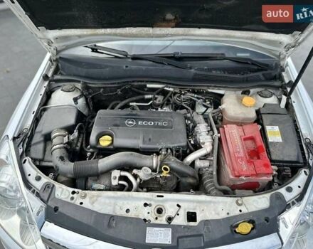 Білий Опель Астра, об'ємом двигуна 1.7 л та пробігом 270 тис. км за 6000 $, фото 9 на Automoto.ua