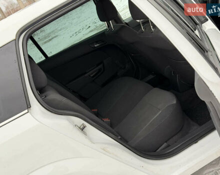 Білий Опель Астра, об'ємом двигуна 1.6 л та пробігом 198 тис. км за 5350 $, фото 24 на Automoto.ua