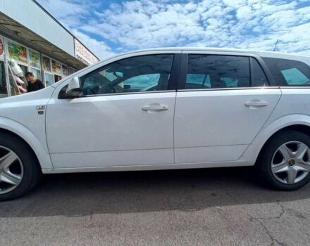 Опель Астра 2010 в Мукачеве на Automoto.ua Белый Опель Астра, объемом двигателя 1.7 л и пробегом 314 тыс. км за 4500 $, фото 1 на Automoto.ua