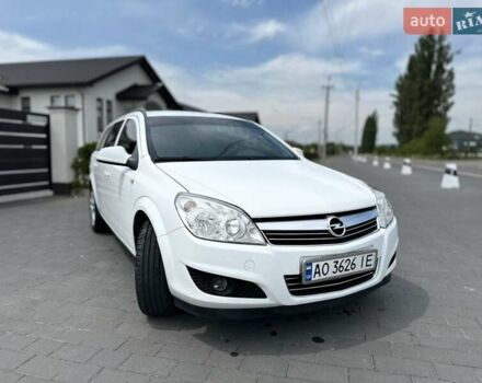 Білий Опель Астра, об'ємом двигуна 1.7 л та пробігом 270 тис. км за 6000 $, фото 6 на Automoto.ua