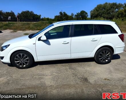 Опель Астра 2010 в Харькове на Automoto.ua Белый Опель Астра, объемом двигателя 1.6 л и пробегом 223 тыс. км за 6000 $, фото 3 на Automoto.ua