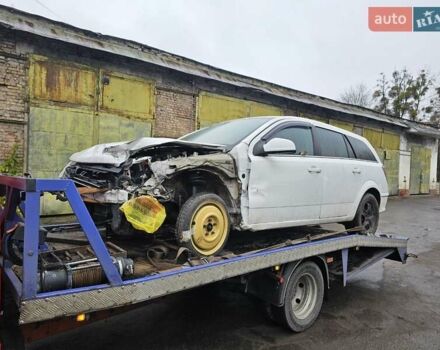 Белый Опель Астра, объемом двигателя 1.69 л и пробегом 170 тыс. км за 2499 $, фото 8 на Automoto.ua