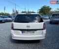 Белый Опель Астра, объемом двигателя 1.69 л и пробегом 277 тыс. км за 4500 $, фото 5 на Automoto.ua