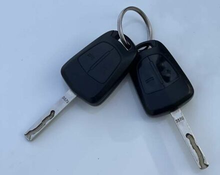 Опель Астра 2010 в Нежине на Automoto.ua Белый Опель Астра, объемом двигателя 1.6 л и пробегом 209 тыс. км за 6100 $, фото 46 на Automoto.ua