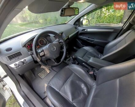 Білий Опель Астра, об'ємом двигуна 1.7 л та пробігом 275 тис. км за 5500 $, фото 21 на Automoto.ua