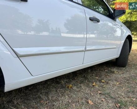 Опель Астра 2010 в Нежине на Automoto.ua Белый Опель Астра, объемом двигателя 1.6 л и пробегом 209 тыс. км за 6100 $, фото 9 на Automoto.ua