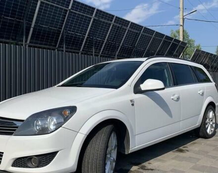 Опель Астра 2010 у Павлограде на Automoto.ua Білий Опель Астра, об'ємом двигуна 1.69 л та пробігом 240 тис. км за 6600 $, фото 4 на Automoto.ua