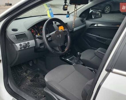 Білий Опель Астра, об'ємом двигуна 1.69 л та пробігом 280 тис. км за 5300 $, фото 29 на Automoto.ua