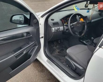 Білий Опель Астра, об'ємом двигуна 1.69 л та пробігом 280 тис. км за 5300 $, фото 28 на Automoto.ua