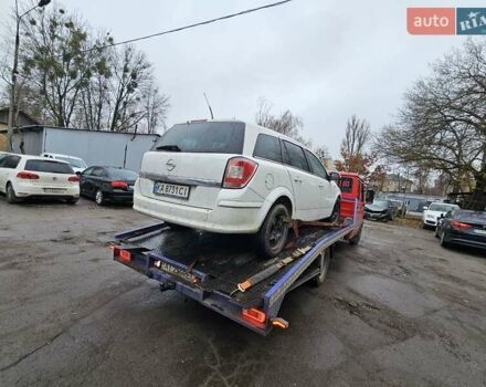 Белый Опель Астра, объемом двигателя 1.69 л и пробегом 170 тыс. км за 2000 $, фото 7 на Automoto.ua