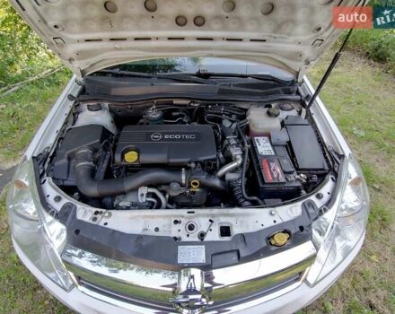 Білий Опель Астра, об'ємом двигуна 1.7 л та пробігом 275 тис. км за 5500 $, фото 28 на Automoto.ua