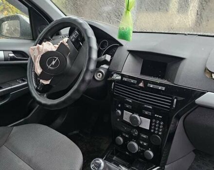 Белый Опель Астра, объемом двигателя 1.69 л и пробегом 170 тыс. км за 2000 $, фото 16 на Automoto.ua