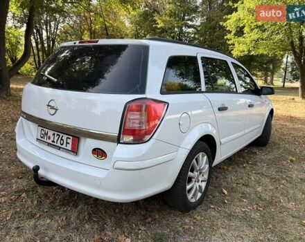 Опель Астра 2010 в Нежине на Automoto.ua Белый Опель Астра, объемом двигателя 1.6 л и пробегом 209 тыс. км за 6100 $, фото 12 на Automoto.ua
