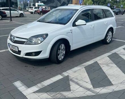 Опель Астра 2010 у Луцьку на Automoto.ua Білий Опель Астра, об'ємом двигуна 1.9 л та пробігом 240 тис. км за 6700 $, фото 2 на Automoto.ua