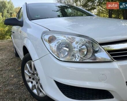 Опель Астра 2010 в Нежине на Automoto.ua Белый Опель Астра, объемом двигателя 1.6 л и пробегом 209 тыс. км за 6100 $, фото 17 на Automoto.ua