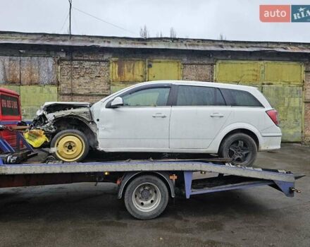 Белый Опель Астра, объемом двигателя 1.69 л и пробегом 170 тыс. км за 2000 $, фото 2 на Automoto.ua