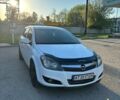 Белый Опель Астра, объемом двигателя 1.69 л и пробегом 267 тыс. км за 4200 $, фото 1 на Automoto.ua