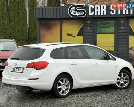 Белый Опель Астра, объемом двигателя 1.7 л и пробегом 300 тыс. км за 6999 $, фото 12 на Automoto.ua