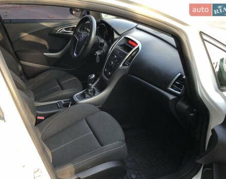 Белый Опель Астра, объемом двигателя 1.25 л и пробегом 321 тыс. км за 7499 $, фото 7 на Automoto.ua