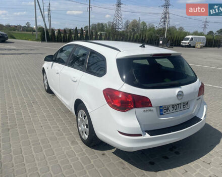 Белый Опель Астра, объемом двигателя 1.25 л и пробегом 366 тыс. км за 4700 $, фото 4 на Automoto.ua