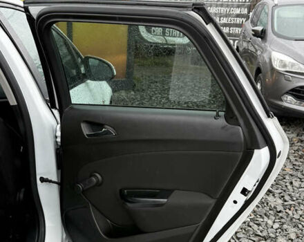 Белый Опель Астра, объемом двигателя 1.7 л и пробегом 300 тыс. км за 6999 $, фото 23 на Automoto.ua