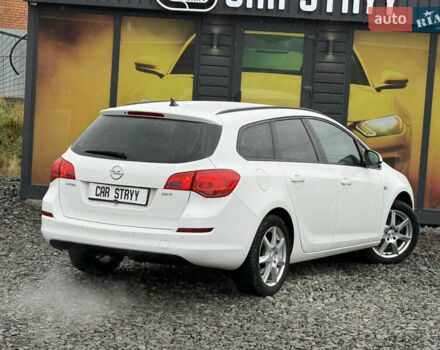 Белый Опель Астра, объемом двигателя 1.7 л и пробегом 300 тыс. км за 6999 $, фото 10 на Automoto.ua