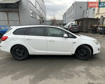 Белый Опель Астра, объемом двигателя 1.69 л и пробегом 315 тыс. км за 5600 $, фото 4 на Automoto.ua