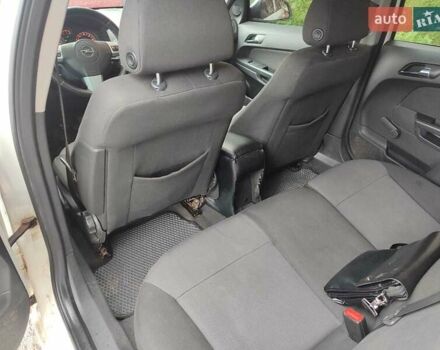 Опель Астра 2011 в Тульчине на Automoto.ua Белый Опель Астра, объемом двигателя 1.69 л и пробегом 281 тыс. км за 5800 $, фото 19 на Automoto.ua