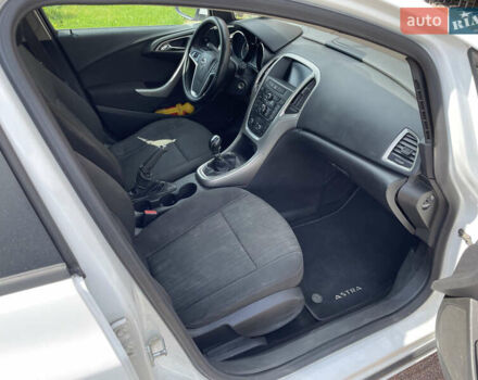 Белый Опель Астра, объемом двигателя 1.25 л и пробегом 366 тыс. км за 4700 $, фото 10 на Automoto.ua