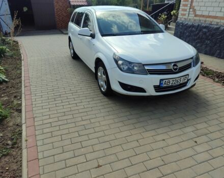 Белый Опель Астра, объемом двигателя 1.7 л и пробегом 280 тыс. км за 5800 $, фото 3 на Automoto.ua