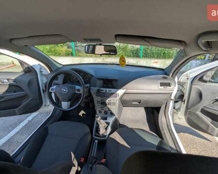 Білий Опель Астра, об'ємом двигуна 1.69 л та пробігом 268 тис. км за 5800 $, фото 8 на Automoto.ua