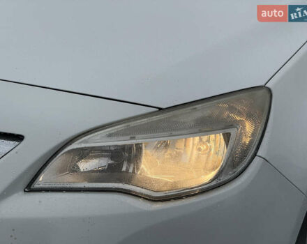 Белый Опель Астра, объемом двигателя 1.7 л и пробегом 300 тыс. км за 6999 $, фото 9 на Automoto.ua