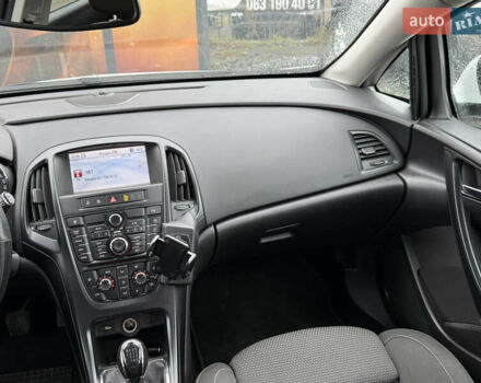 Белый Опель Астра, объемом двигателя 1.7 л и пробегом 300 тыс. км за 6999 $, фото 22 на Automoto.ua