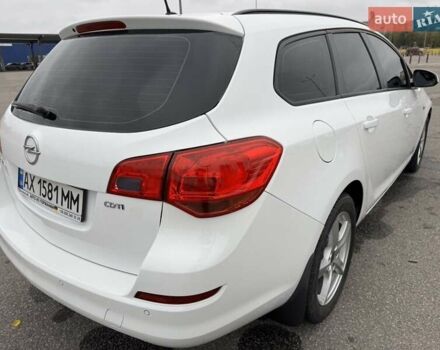 Белый Опель Астра, объемом двигателя 1.7 л и пробегом 235 тыс. км за 7500 $, фото 16 на Automoto.ua