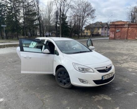 Белый Опель Астра, объемом двигателя 1.7 л и пробегом 330 тыс. км за 6700 $, фото 3 на Automoto.ua