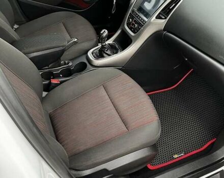 Опель Астра 2011 у Ковель на Automoto.ua Білий Опель Астра, об'ємом двигуна 1.7 л та пробігом 257 тис. км за 7299 $, фото 7 на Automoto.ua